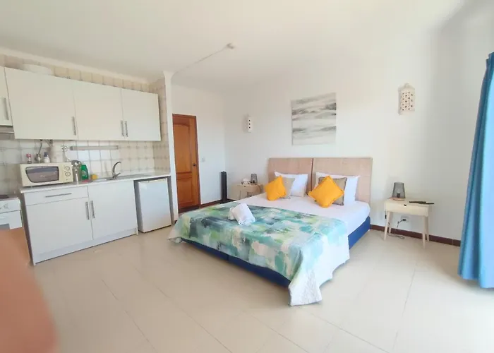 Endless Summer Апартаменты *